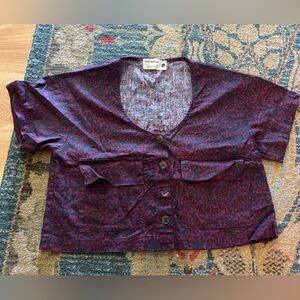 XS back beat co cropped top